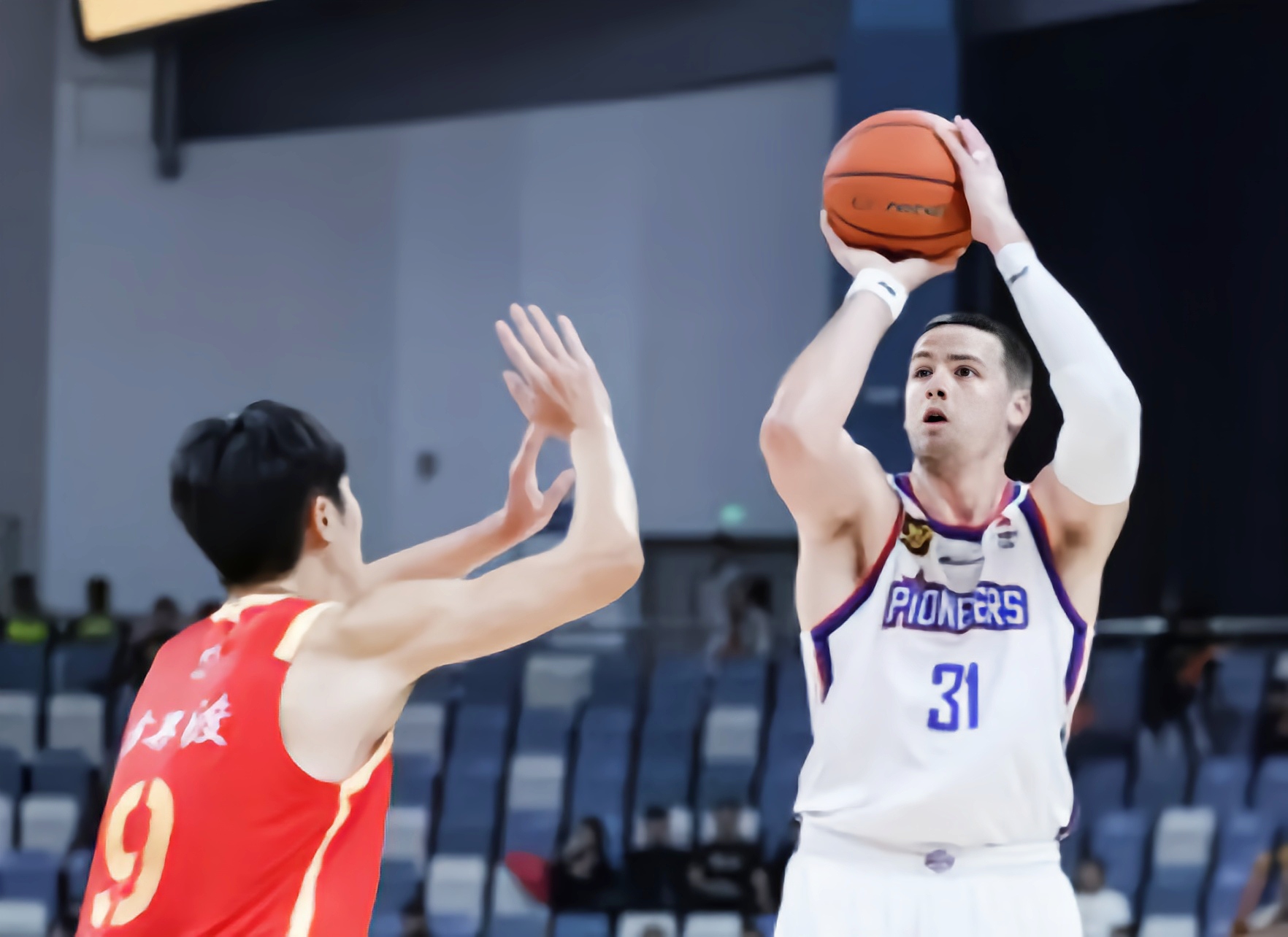 星空体育-包含社区盾倒计时，广厦男篮赛前内部沟通，细节引发关注，气氛紧张，临场指挥获称赞的词条