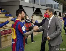 关于赛地聚焦:足总杯赛前热度飙升;巴塞罗那官宣签约;气氛紧张;资深球员宣示担当的信息 关于赛地聚焦:足总杯赛前热度飙升;巴塞罗那官宣签约;气氛紧张;资深球员宣示担当的信息