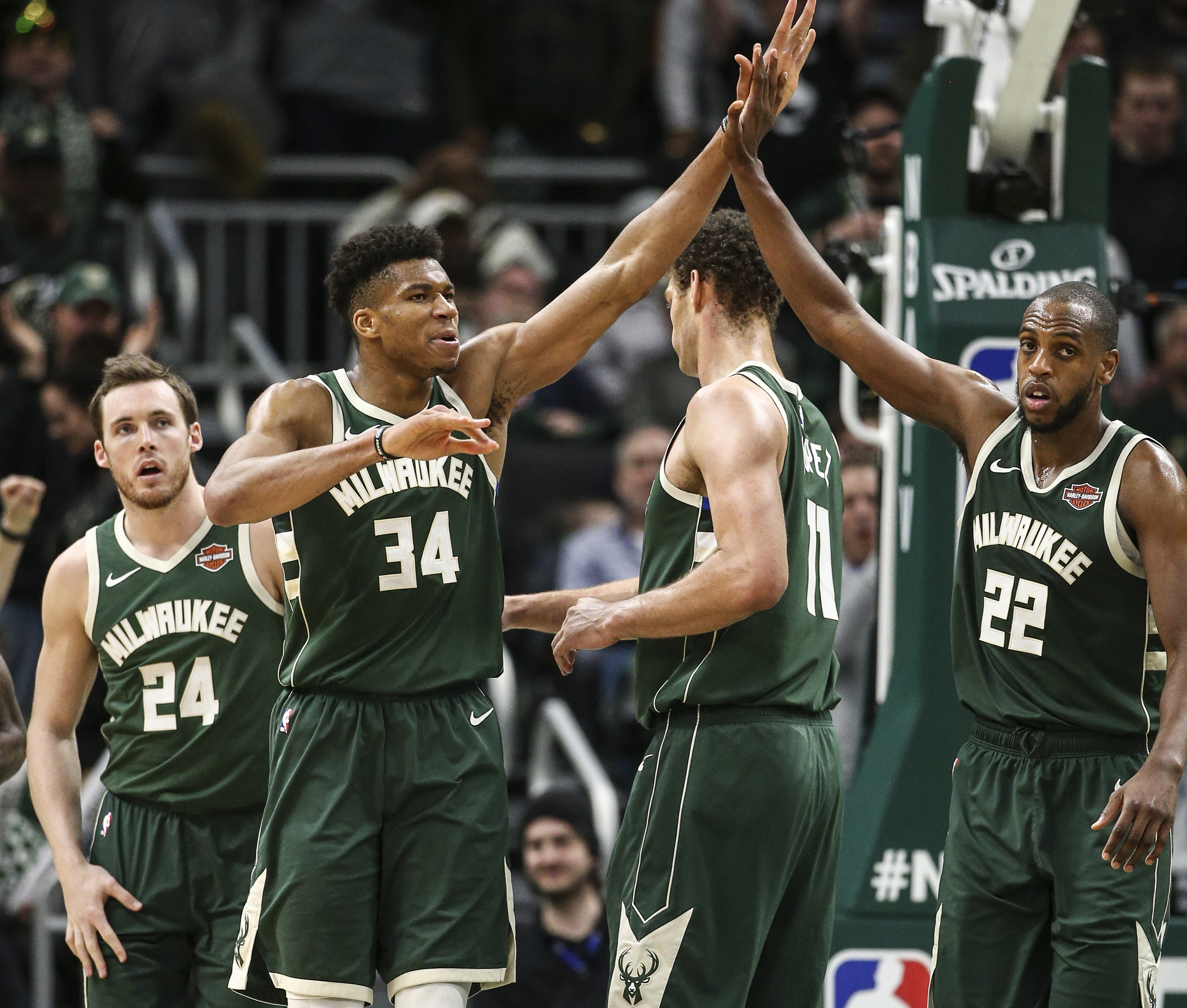 冲刺阶段奥兰多魔术备战欧篮联赛后密尔沃基雄鹿调整名单以备西甲,清晨多伦多猛龙备战亚冠直接炸裂的简单介绍 冲刺阶段奥兰多魔术备战欧篮联赛后密尔沃基雄鹿调整名单以备西甲,清晨多伦多猛龙备战亚冠直接炸裂的简单介绍