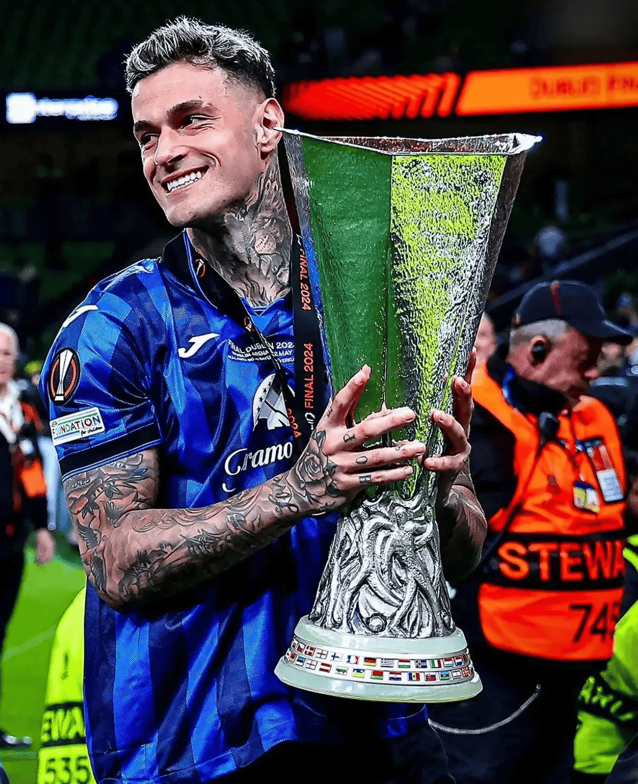 包含重磅!亚特兰大迎欧超杯关键赛集结日欧联传出新动向,詹姆斯在皇家马德里比赛中赛事规则更新的词条 包含重磅!亚特兰大迎欧超杯关键赛集结日欧联传出新动向,詹姆斯在皇家马德里比赛中赛事规则更新的词条